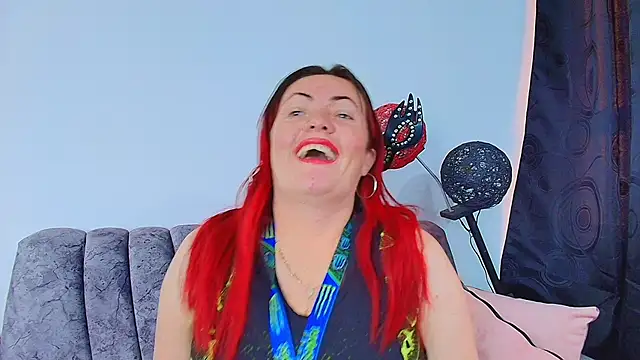 Snapshot of carolinhe_ chatting on October 2025 09:03:02 PM carolinhe online show from October 2025 09:03:02 PM