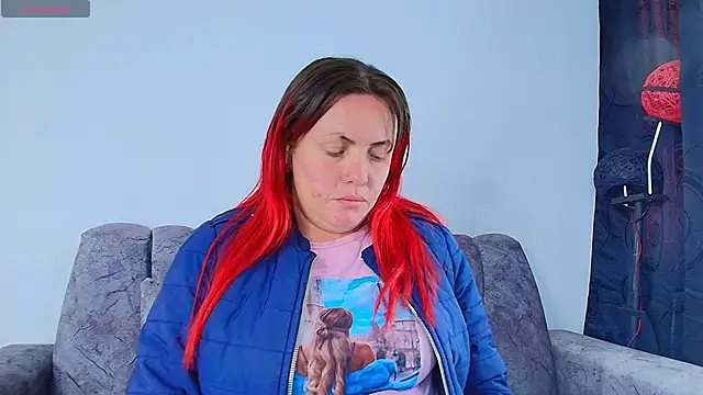 Snapshot of carolinhe_ chatting on October 2025 07:59:01 PM carolinhe online show from October 2025 07:59:01 PM