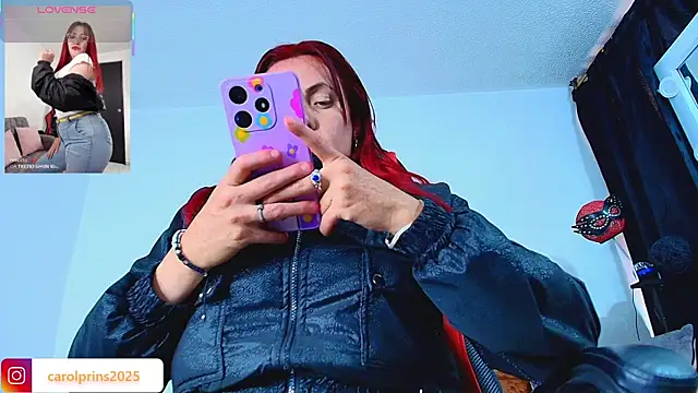 Snapshot of carolinhe_ chatting on November 2025 07:58:02 PM carolinhe online show from November 2025 07:58:02 PM