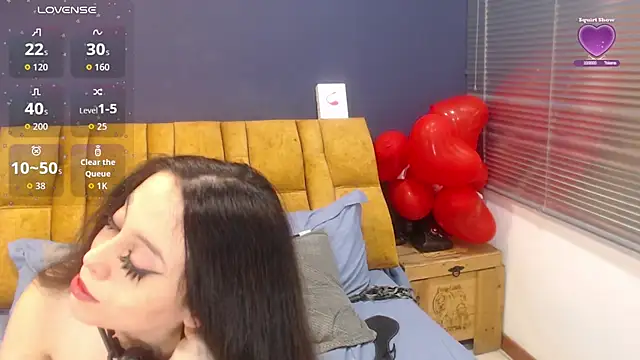 Snapshot of KendraaSimons chatting on March 2026 08:14:01 PM KendraaSimons online show from March 2026 08:14:01 PM