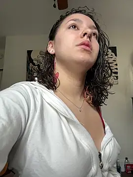 babykalirose online show from April 2026 02:54:01 PM