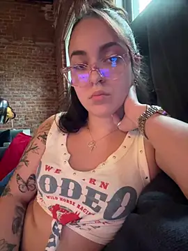 babykalirose online show from June 2026 11:38:02 PM
