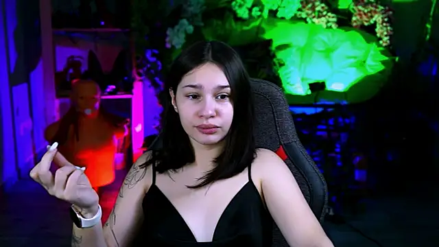 KimClarks  online show from October 2025 12:52:02 PM