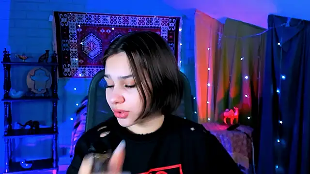 KimClarks  online show from February 2026 03:02:01 PM