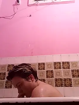 MoonIrene online show from November 2025 11:09:02 AM