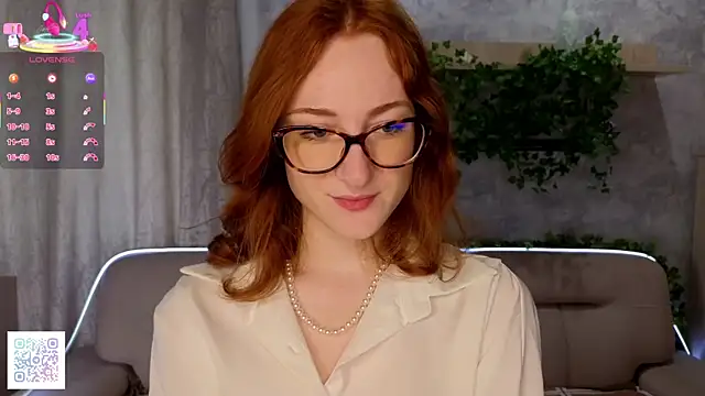 VeronaHascall online show from September 2025 04:25:01 AM