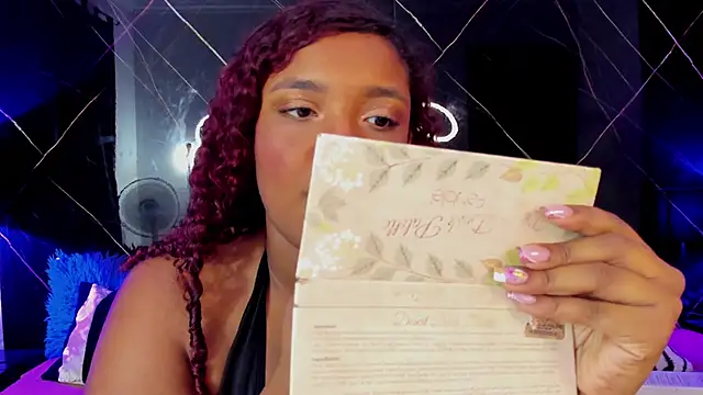 Alaia Gutierrez online show from October 2025 09:01:01 PM