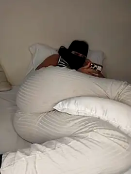 Snapshot of Samaarsexy23 chatting on October 2025 12:50:02 PM Samaarsexy23 online show from October 2025 12:50:02 PM