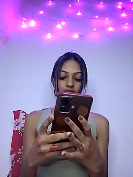 Your-Kitkat online show from November 2025 05:33:02 PM