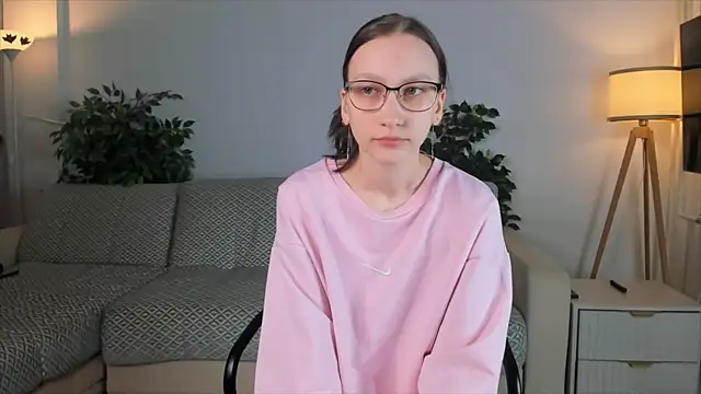 Snapshot of AnnisGelI chatting on December 2025 01:39:01 PM AnnisGelI online show from December 2025 01:39:01 PM