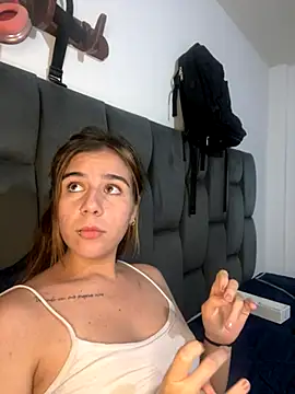 AllieYourGirl online show from November 2025 11:39:02 PM