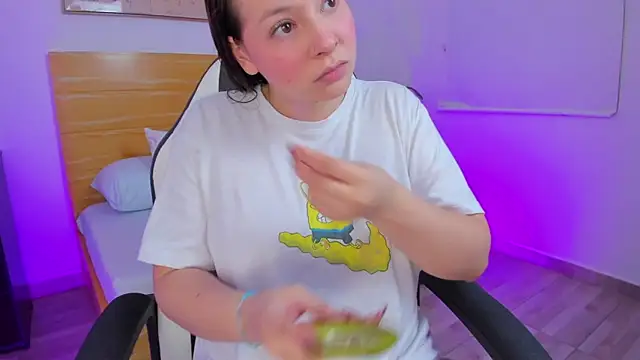 kitty sweeety  online show from December 2025 12:46:02 PM