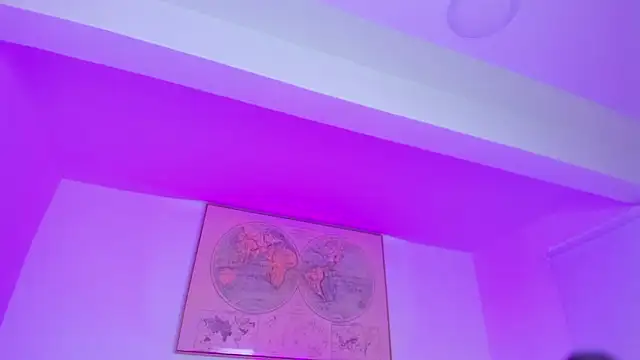 Snapshot of kitty_sweeety_ chatting on March 2026 12:33:01 PM kitty sweeety online show from March 2026 12:33:01 PM