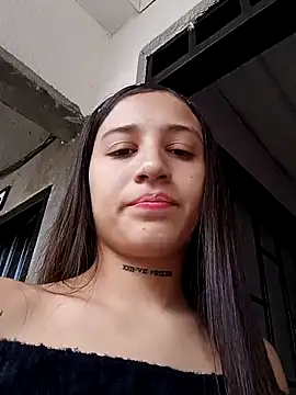 Arii collins1 online show from October 2025 05:02:02 PM