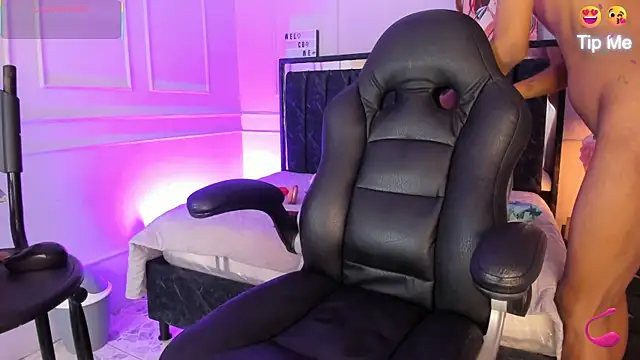 Snapshot of SwettRenata_ chatting on September 2025 07:13:02 AM SwettRenata online show from September 2025 07:13:02 AM