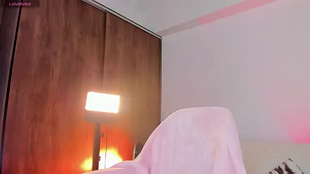 Snapshot of Samantha_Magic chatting on October 2025 01:35:01 AM Samantha Magic online show from October 2025 01:35:01 AM