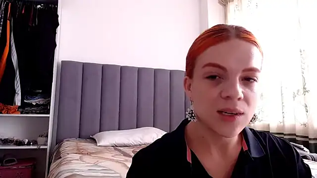 saara johnson496 online show from June 2026 01:56:01 PM
