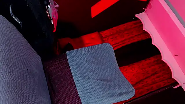 abrilbigcock online show from June 2026 12:32:02 AM