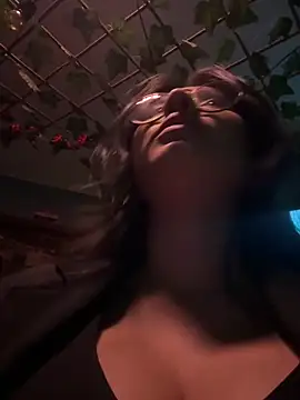 Michelle Zoe online show from October 2025 12:31:01 AM