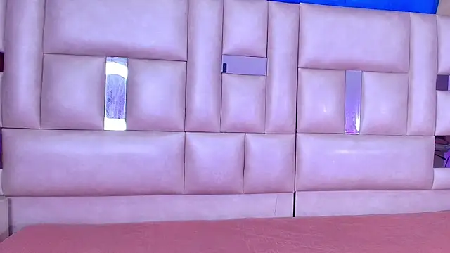 emmacurvy online show from October 2025 03:03:02 AM