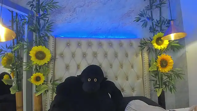 LittleeJaz online show from October 2025 03:10:01 AM