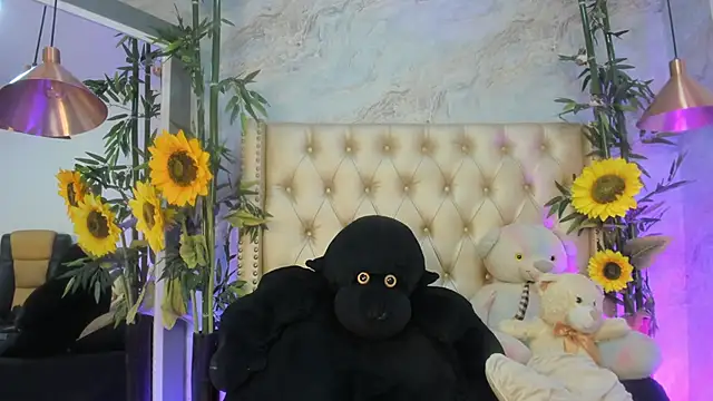LittleeJaz online show from May 2026 04:50:02 AM