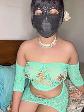 Ariana  Marie online show from June 2026 05:07:01 PM