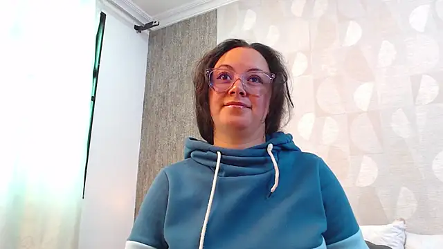 Snapshot of elamurray chatting on September 2025 11:23:01 AM elamurray online show from September 2025 11:23:01 AM