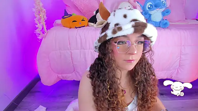 hannacutegod online show from December 2025 04:51:01 AM