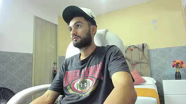 Snapshot of Ryan_Jackson_ chatting on October 2025 11:12:02 PM Ryan Jackson online show from October 2025 11:12:02 PM