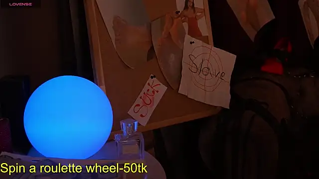 EmiliyaRoude online show from September 2025 01:22:02 PM