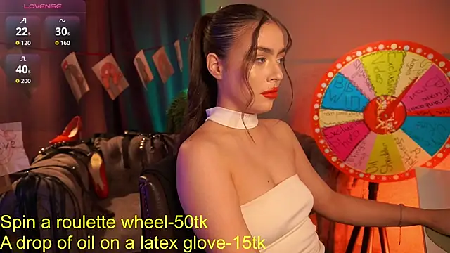 EmiliyaRoude online show from September 2025 01:01:01 PM