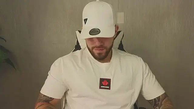 Ades Lowe online show from November 2025 12:17:01 PM