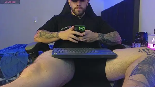 Ades Lowe online show from February 2026 09:16:02 AM