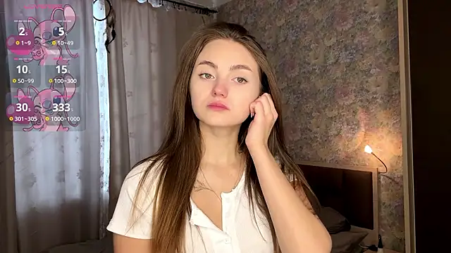 LoraDavi online show from February 2026 07:18:02 AM