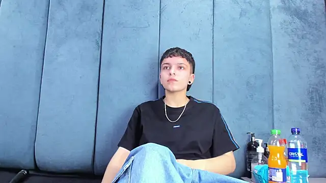 Megan Thompson  online show from March 2026 02:26:01 AM