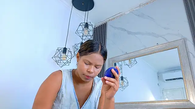 keyla mejia online show from June 2026 12:09:02 PM