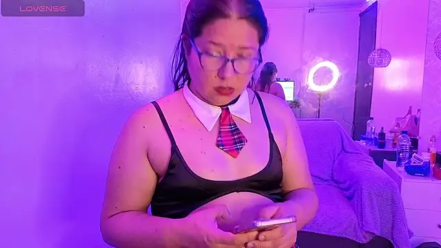 scarlett widow  online show from May 2026 03:03:02 AM