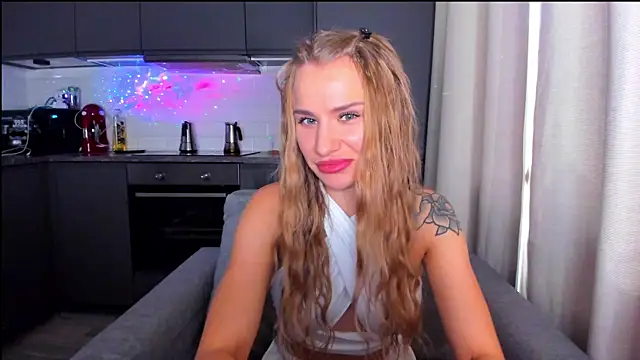 Snapshot of MashaFromRussia__ chatting on September 2025 07:41:01 AM MashaFromRussia online show from September 2025 07:41:01 AM
