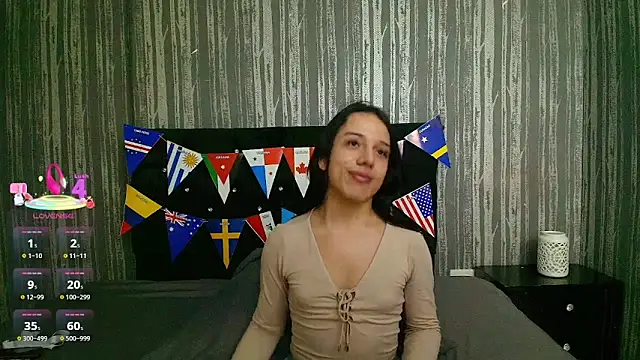 Alicee Moonn online show from June 2026 05:15:01 PM