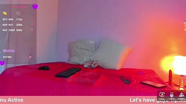 Snapshot of Zoe_White_ chatting on September 2025 11:43:02 AM Zoe White online show from September 2025 11:43:02 AM