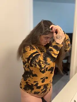 Snapshot of Alix_Valentine chatting on September 2025 05:27:01 PM Alix Valentine online show from September 2025 05:27:01 PM