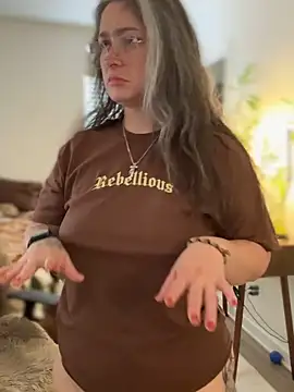 Snapshot of Alix_Valentine chatting on November 2025 08:54:02 PM Alix Valentine online show from November 2025 08:54:02 PM