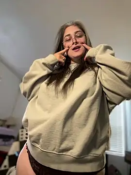 Alix Valentine online show from May 2026 09:33:02 PM