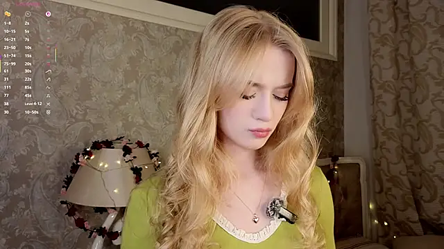 Emma Frosty online show from May 2026 09:45:01 PM