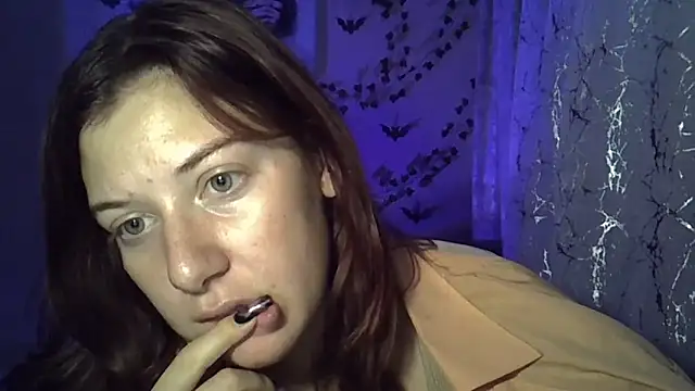 Snapshot of Lily_Ember chatting on October 2025 05:17:01 PM Lily Ember online show from October 2025 05:17:01 PM