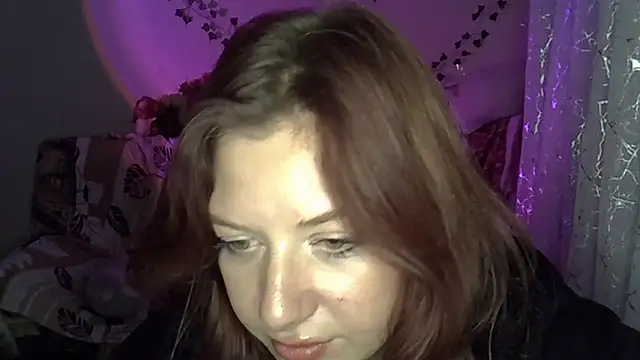 Snapshot of Lily_Ember chatting on November 2025 06:21:02 PM Lily Ember online show from November 2025 06:21:02 PM