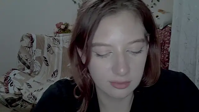 Snapshot of Lily_Ember chatting on December 2025 07:53:02 PM Lily Ember online show from December 2025 07:53:02 PM