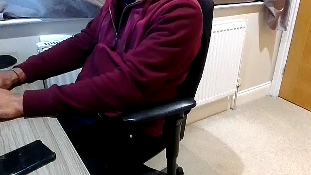 rogamuffin online show from February 2026 02:01:02 AM