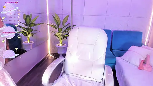 AlissonHarperr online show from October 2025 05:13:02 PM